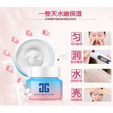 Kem hoa anh đào Sakura beauty cream.