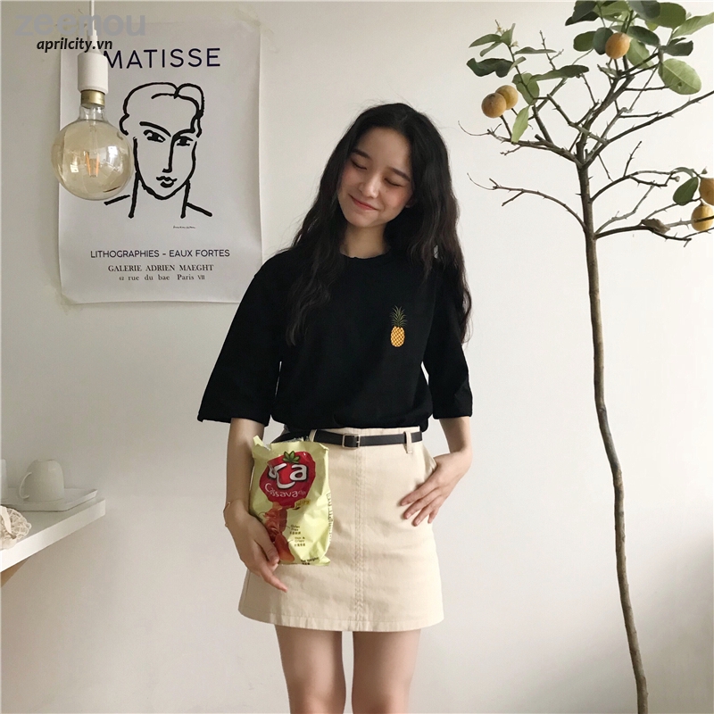 Áo thun ngắn tay màu trơn in hình quả dứa phong cách Hàn Quốc | BigBuy360 - bigbuy360.vn