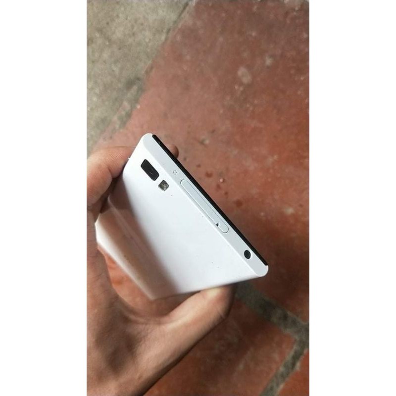 Điện thoại chơi game giá rẻ Fujitsu Arrows A 301F LOCK- Ram 2G/64G- Chip Snapdragon 800 | BigBuy360 - bigbuy360.vn