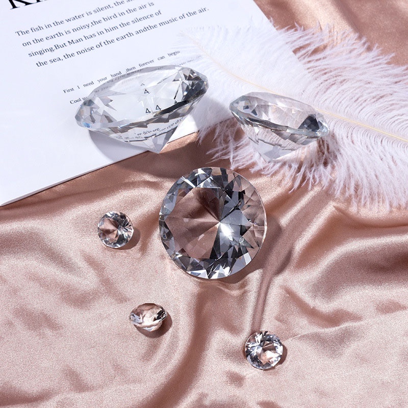 Viên kim cương mô phỏng dùng làm đồ trang trí làm đạo cụ chụp ảnh