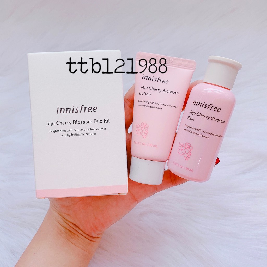 Set Dưỡng 2 Món Innisfree Jeju Cherry Blossom Duo Kit