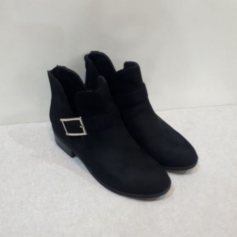 Boot #DAPHNE sẵn 35, 36 nâu,đen