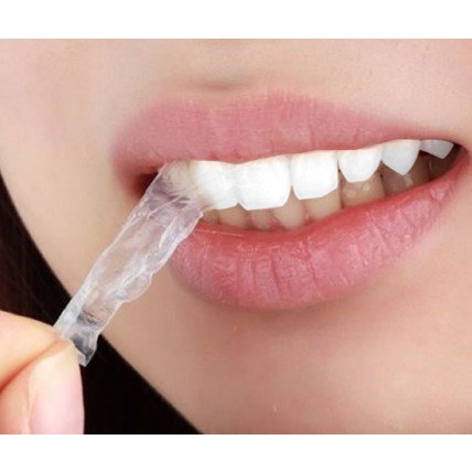 Miếng dán trắng răng 6D White Teeth Whitening Strips, hộp 7 miếng dán trắng răng nội địa Trung