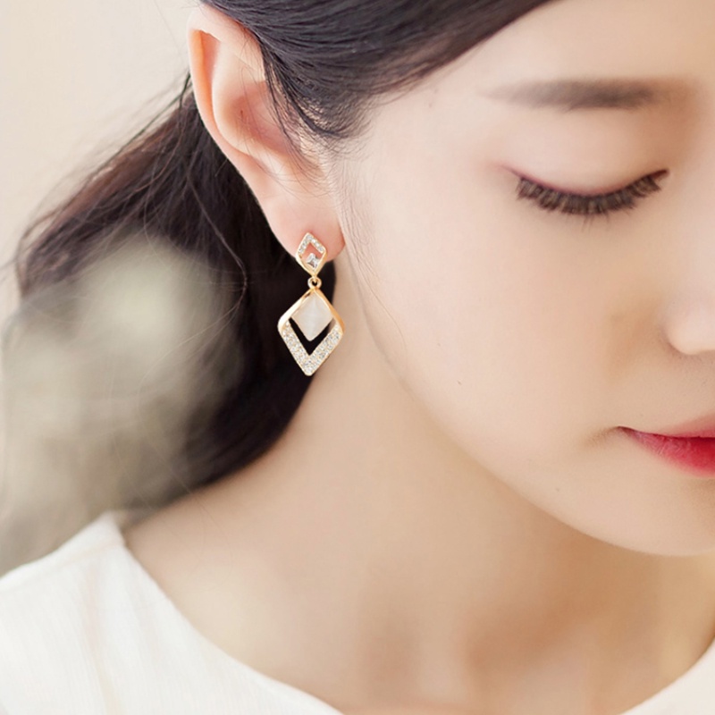 Khuyên Tai Dáng Dài Đính Đá Kim Cương 2022 Thời Trang Mới Hàn Quốc Cao Cấp Cho Nữ