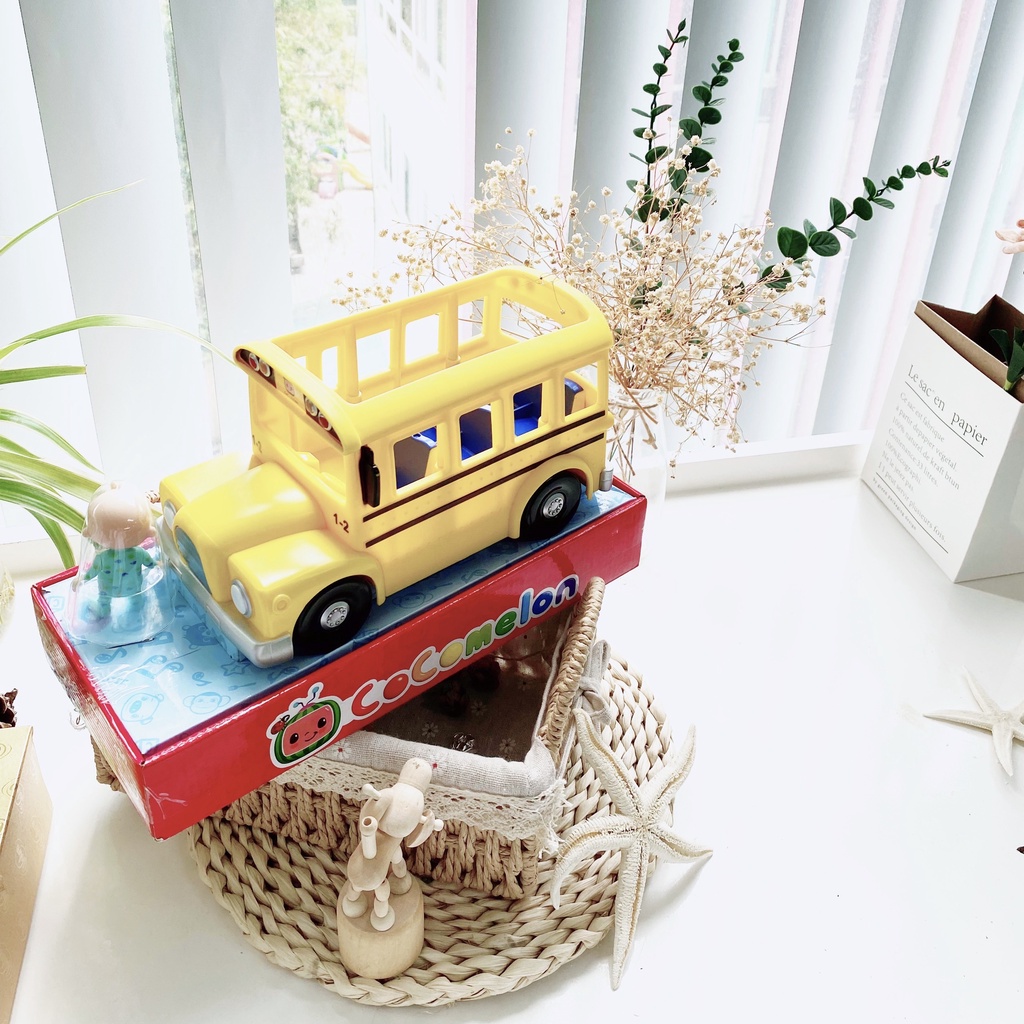 Đồ chơi COCOMELON xe bus Coco phát nhạc cho bé chính hãng US