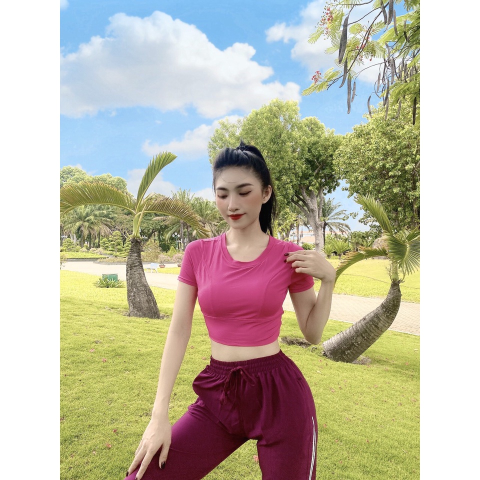 Áo croptop khoét lưng cao cấp sẵn mút (đồ tập gym-yoga-zumba nữ)