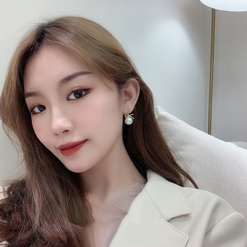 Khuyên Tai Hình Nơ Đính Đá Độc Đáo Hợp Thời Trang