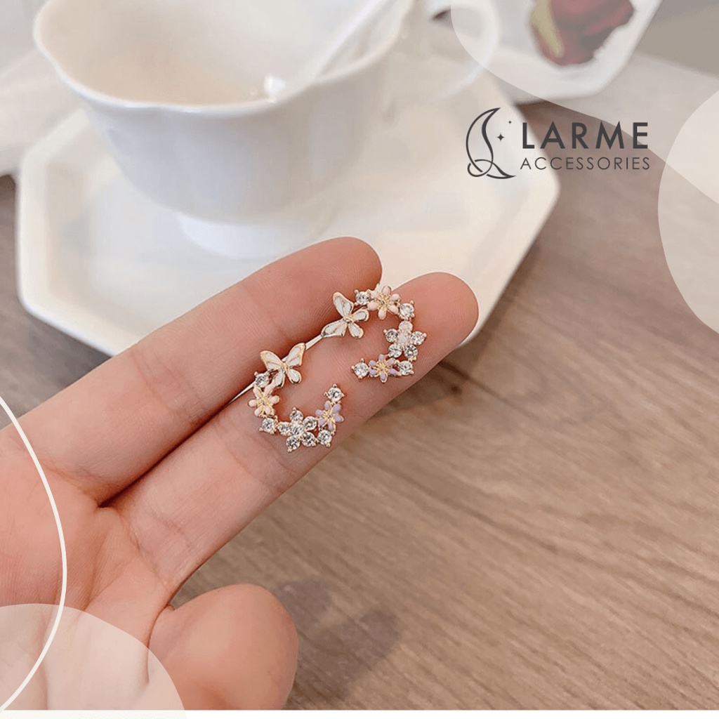 Khuyên tai nữ hình hoa chữ C Larme accessories -KT0195