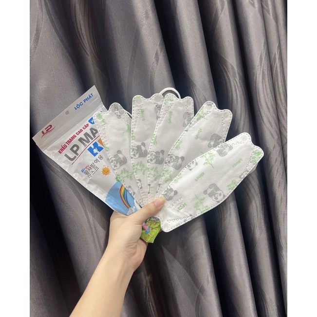 THÙNG 600c KHẨU TRANG KF94 BÉ