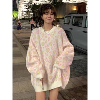 Áo sweater form rộng giấu quần