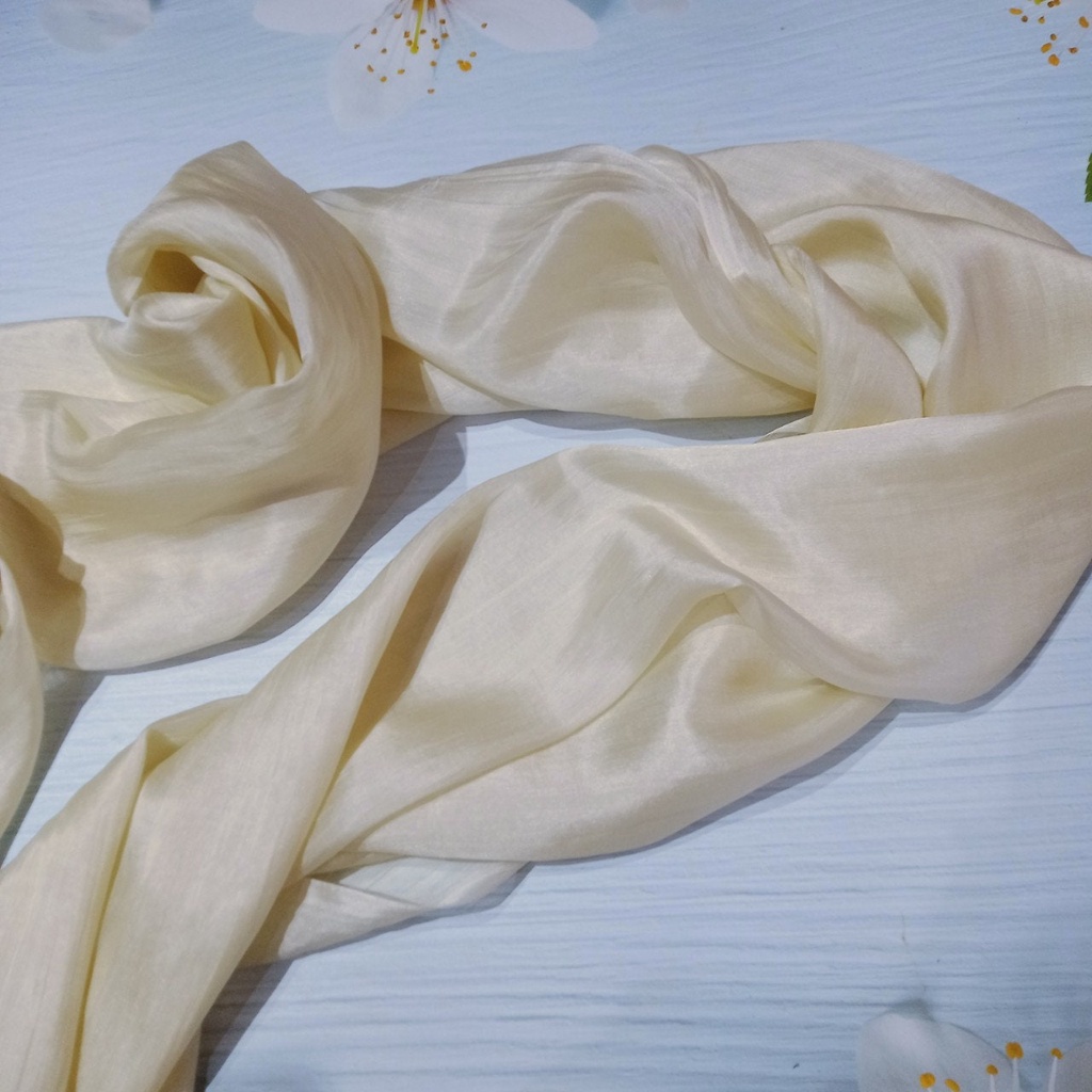 Khăn Lụa Tơ Tằm quàng cổ màu trắng kem #thanh lịch#nhẹ nhàng#thoáng mát, dùng được cả 4 mùa, kích thước 180cm*90cm