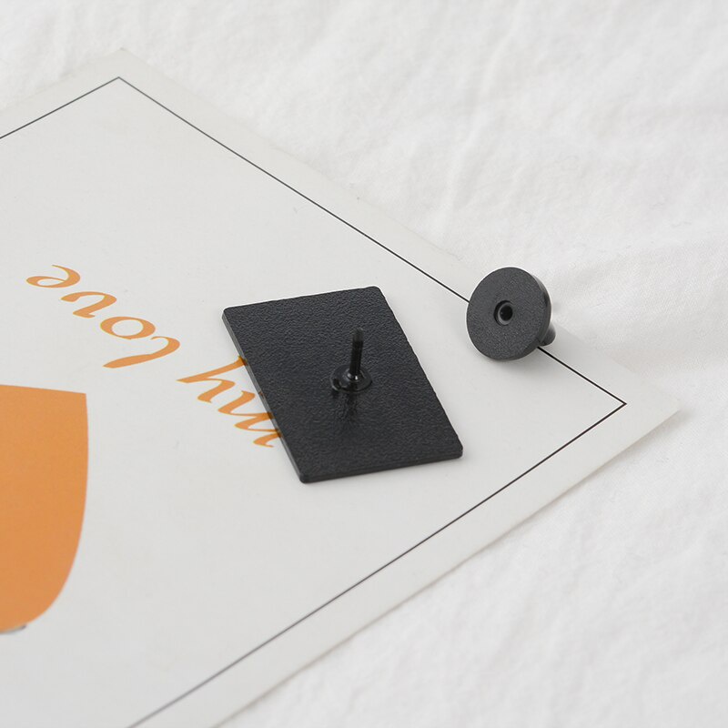 Huy hiệu cài áo thiết kế hình băng cát sét thời trang độc đáo dành cho cả nam và nữ