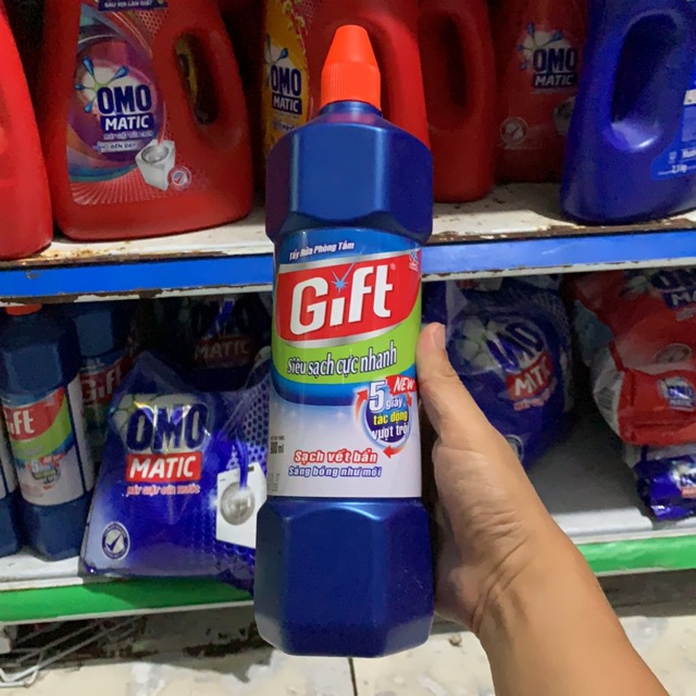 Nước tẩy rửa phòng tắm siêu sạch Gift 900ml