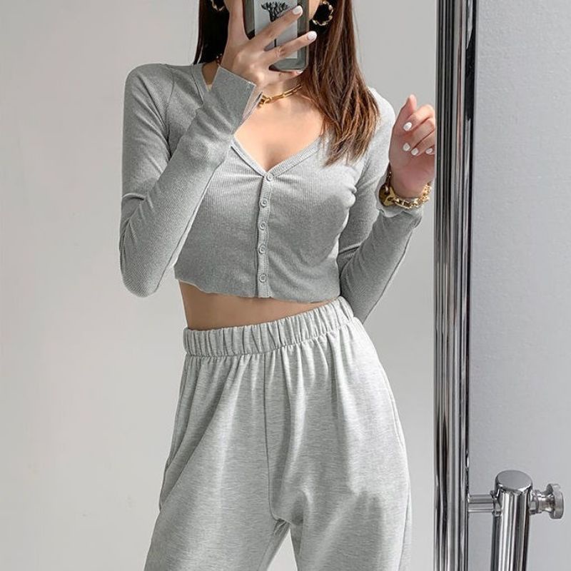 Áo Croptop Tay Dài Phối Cổ Chữ V Quyến Rũ LaCa E1-1 Áo Len Tăm Cổ V Dài Tay