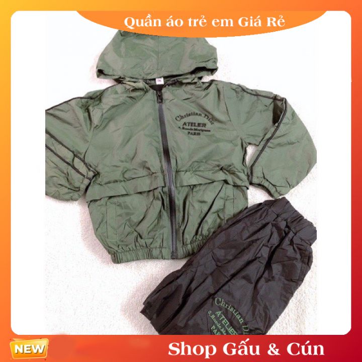 Bộ quần áo gió cho bé trai màu rêu 2 lớp, mũ có rút từ 12-16kg