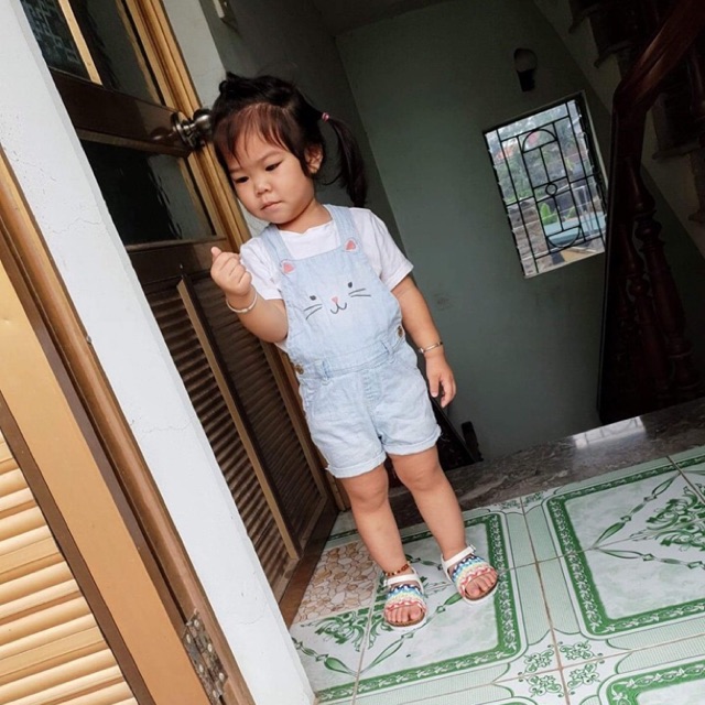 Dép cầu vồng