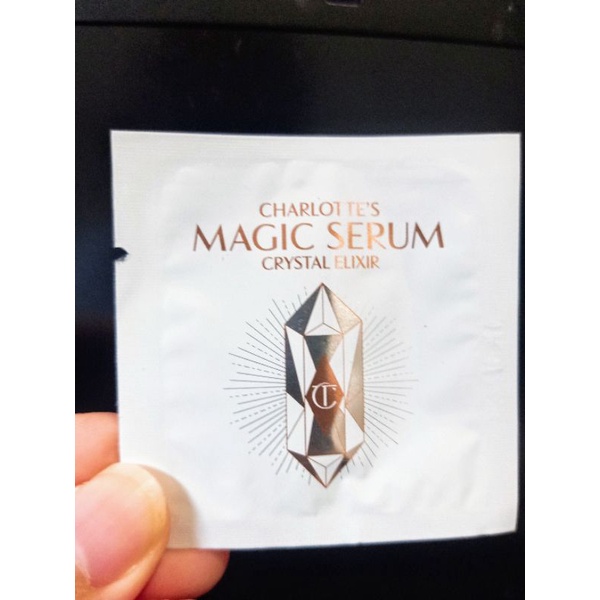Tinh chất dưỡng Charlotte's Magic Serum Crystal Elixir
