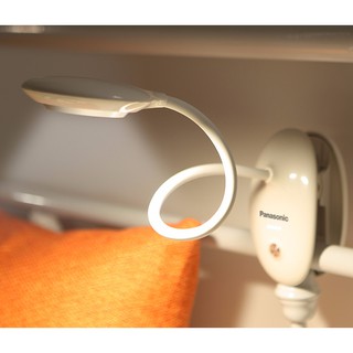 Đèn bàn Panasonic HH-LT023219