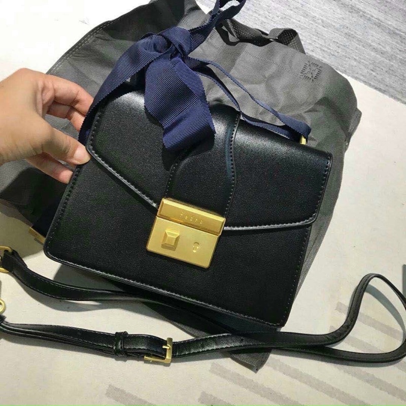 Túi quai nơ pedro siêu rẻ