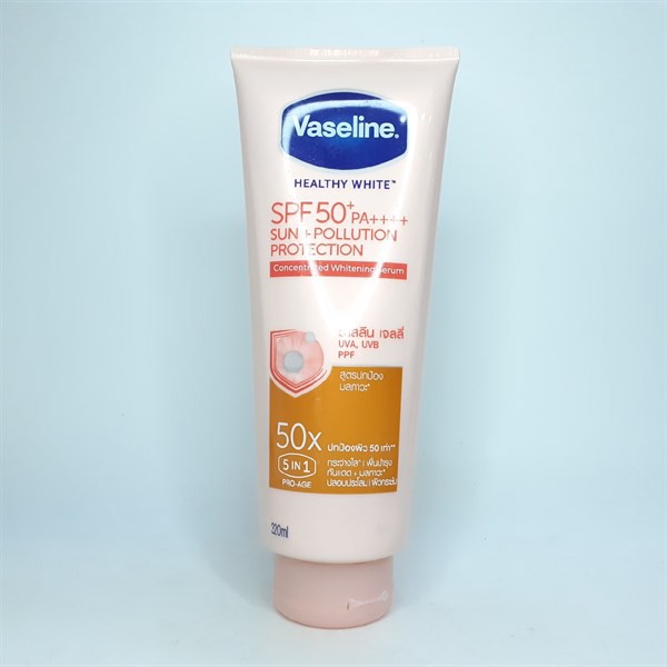 Kem dưỡng trắng da chống nắng Vaseline 50X 320ml