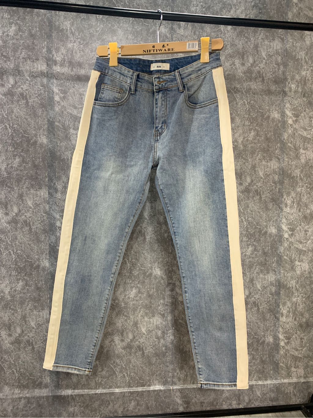 Quần Jeans Xanh 1 Line 850 New