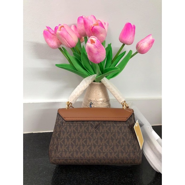 Túi đeo chéo nữ Michael Kors Lita size 20