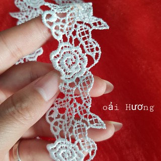 ren viền thêu hoa hồng [ dây 8m5 ]