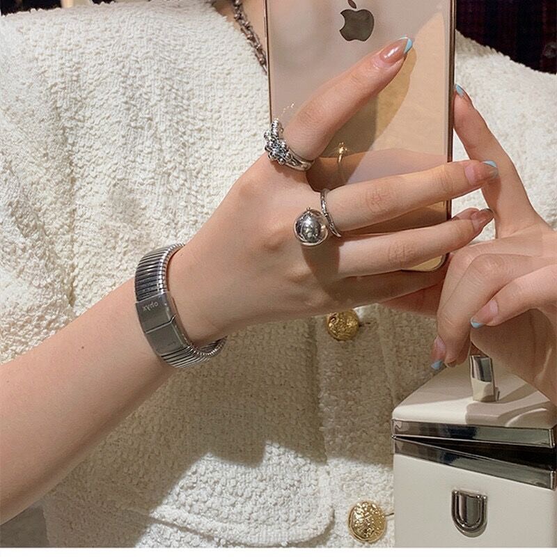 Vòng tay thép Titan màu Bạc Unisex cao cấp và thời trang phong cách Hàn - ARTW