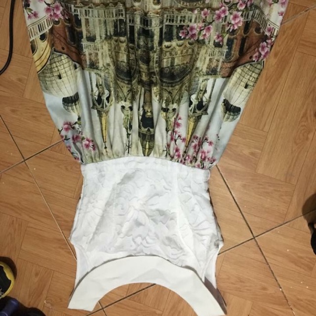 Váy/áo/quần/sét đồng giá 50k