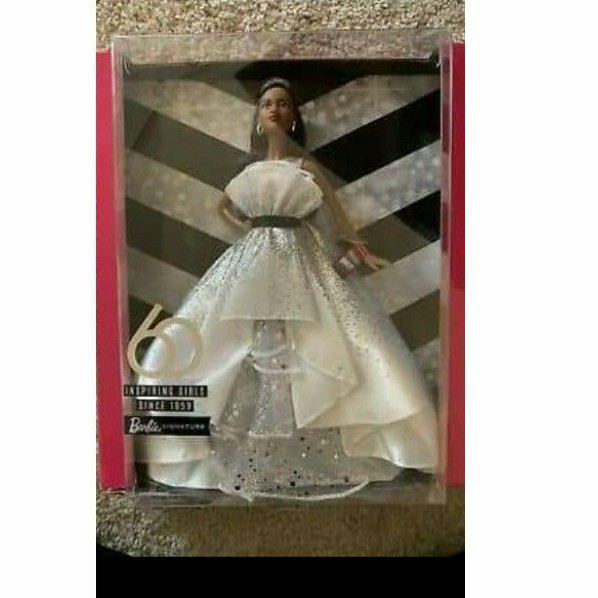 Thanh ly barbie 60 năm.