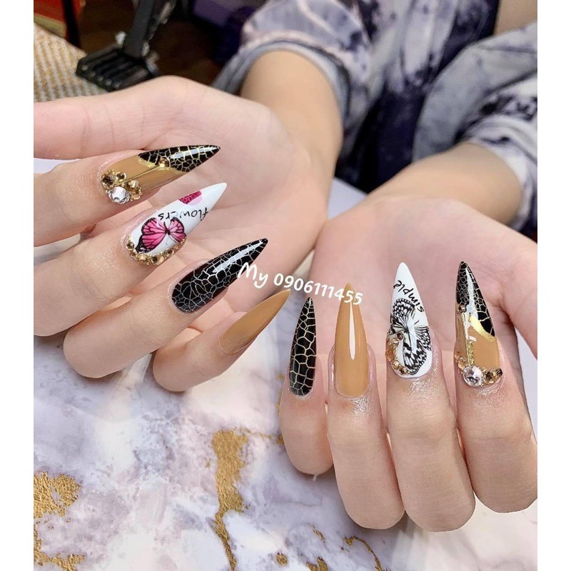 Gel nứt đen trắng