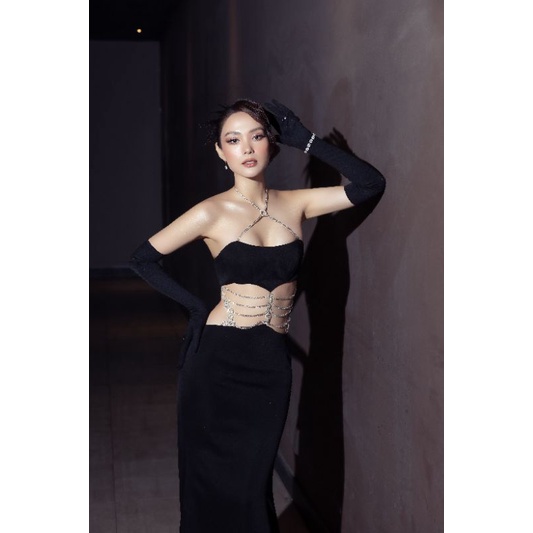ĐẦM DỰ TIỆC MINH HẰNG PHIM BẪY NGỌT NGÀO - ĐẦM DẠ HỘI KHOÉT KHUYÊN XÍCH - Tie Dye Boutique 🕷️