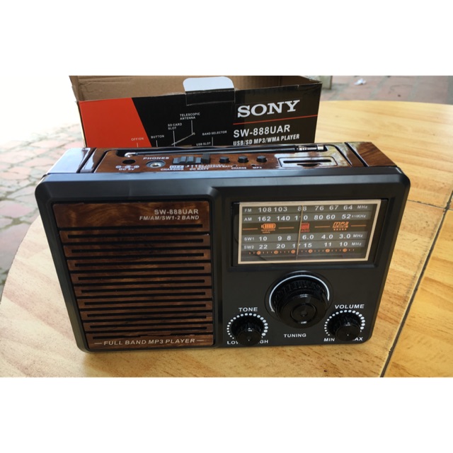 Đài Radio SW-888UAR.