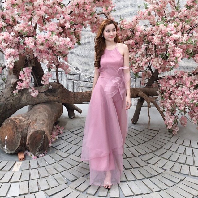 Đầm Dạ Hội Cổ Yếm Kết Hoa Eo