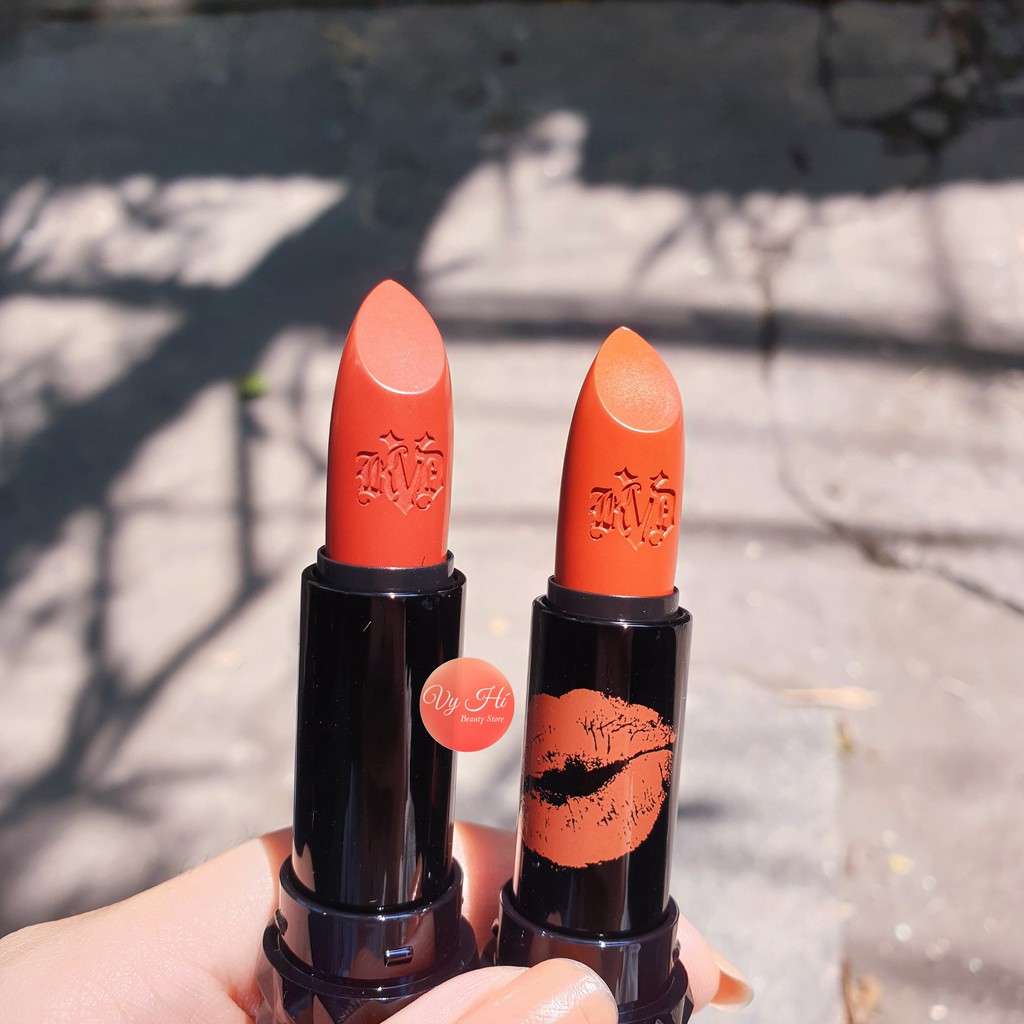 Son thỏi Kat Von D Studded Kiss