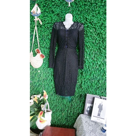 Thanh lý đầm ren đen body size S
