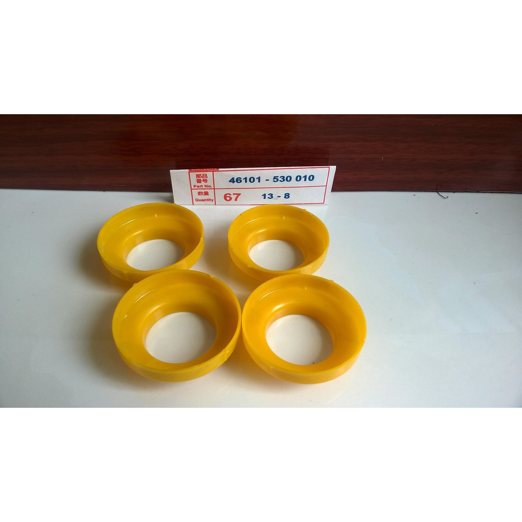 Honda 67-cd-CL: 01 cái Chụp bụi chén cổ màu vàng giả zin cho anh em dọn xe honda 67-68-72-Cd...