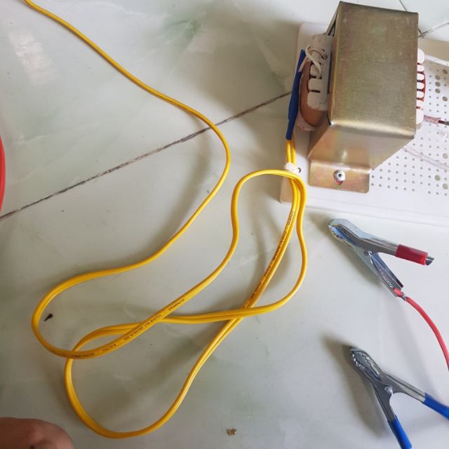 Sạc bình ắc quy 12V cơ dây đồng 100%