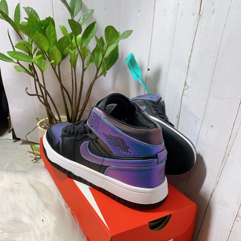 Giày sneaker nam cổ cao Jordan- chuẩn, kèm hộp | BigBuy360 - bigbuy360.vn