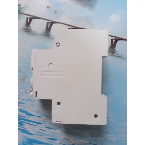 Aptomat chống giật Schneider 16A