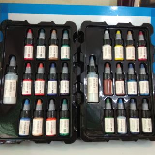 Màu vẽ vải , quần áo , áo dài ... Loại 12 và 24 màu