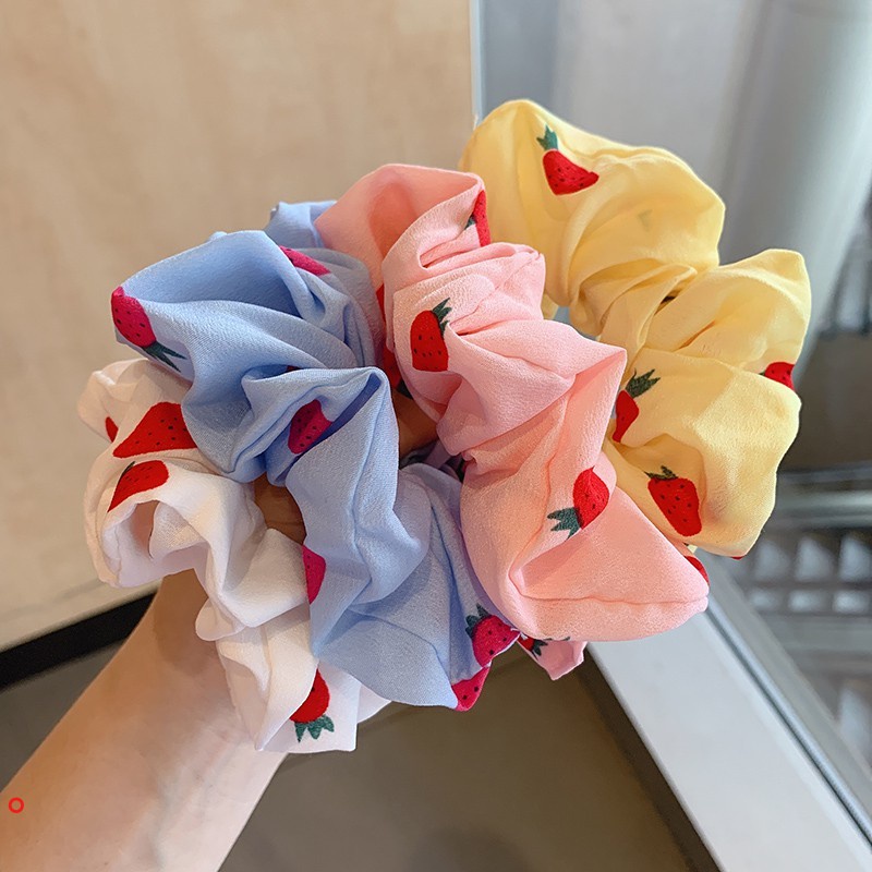 🌸🌸Dây buộc tóc, cột tóc vải scrunchies quả dâu siêu đẹp KIFLI
