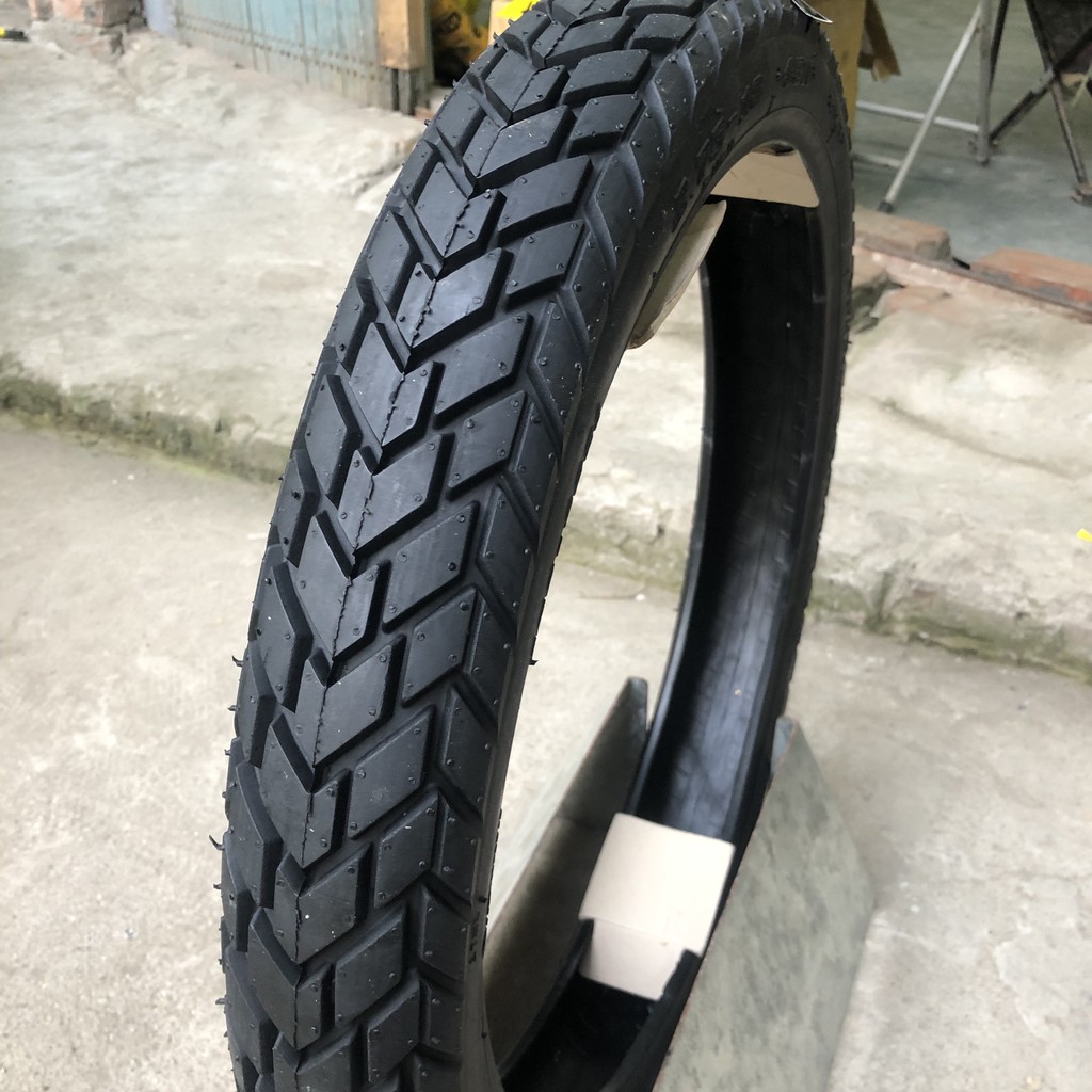 Lốp (vỏ) gai mũi tên MT923 size 2.75-18, 120/90-18, 90/90-21 cho xe cào cào, xe Win, SuGN125, Xe Minsk, xe độ.