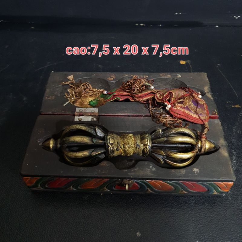 Pháp khí mật tông D@0 phổ ba & Chày kim cang đựng trong hộp gỗ cũ chế tác thủ công nghệ nhân tây tạng phong thủy cực tốt
