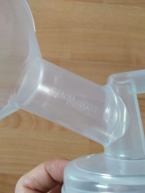 Phễu liền máy hút sữa Spectra 24mm, 28mm