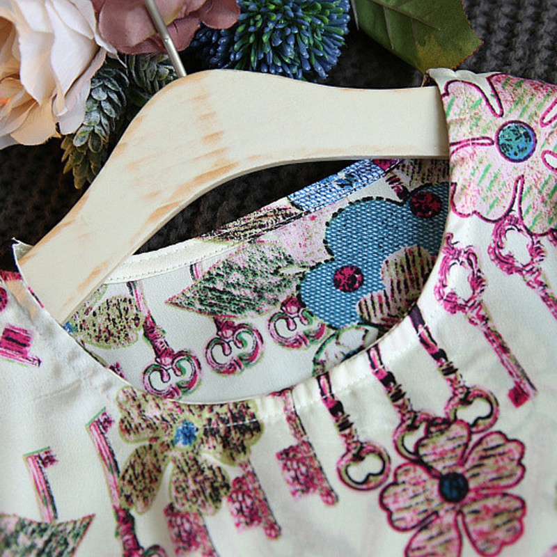 Bộ áo thun ngắn tay in hoa + quần ngắn thời trang cho bé gái (1-6 tuổi)