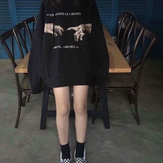 ÁO KHOÁC BÀN TAY NẮM