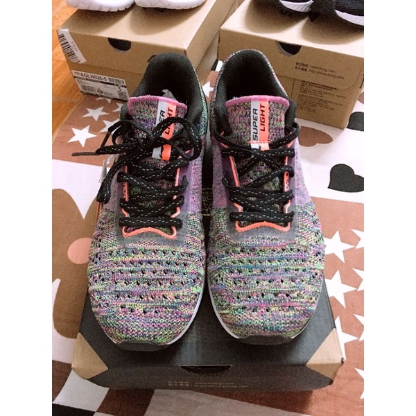 Giày Chạy Bộ Nữ Li-Ning ARBM028-8