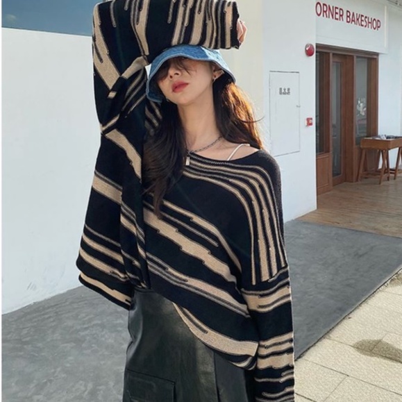 Cocory vn  Áo dệt kim dài tay cổ tròn dáng rộng họa tiết kẻ sọc phong cách retro trẻ trung cho nữ | BigBuy360 - bigbuy360.vn