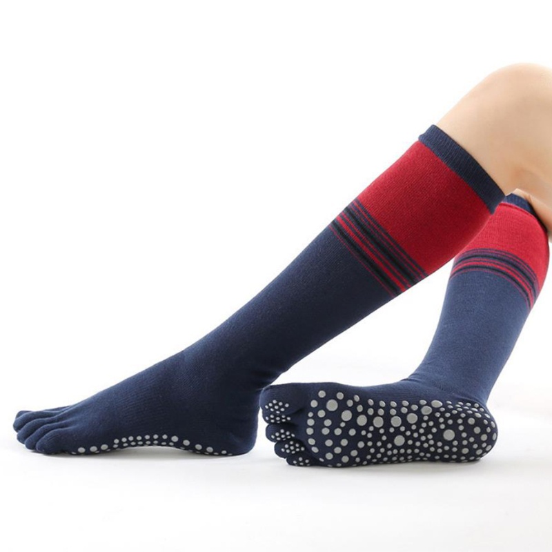 Tất Dài Tách Ngón Chống Trượt Có Đệm Silicone Tiện Dụng Cho Nữ Tập Yoga